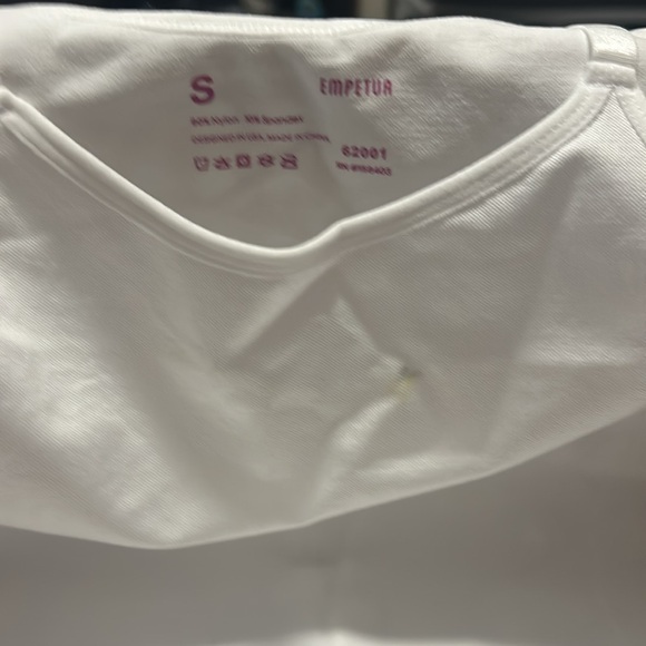 Shapermint Scoop Neck Cami - Picture 2 of 4